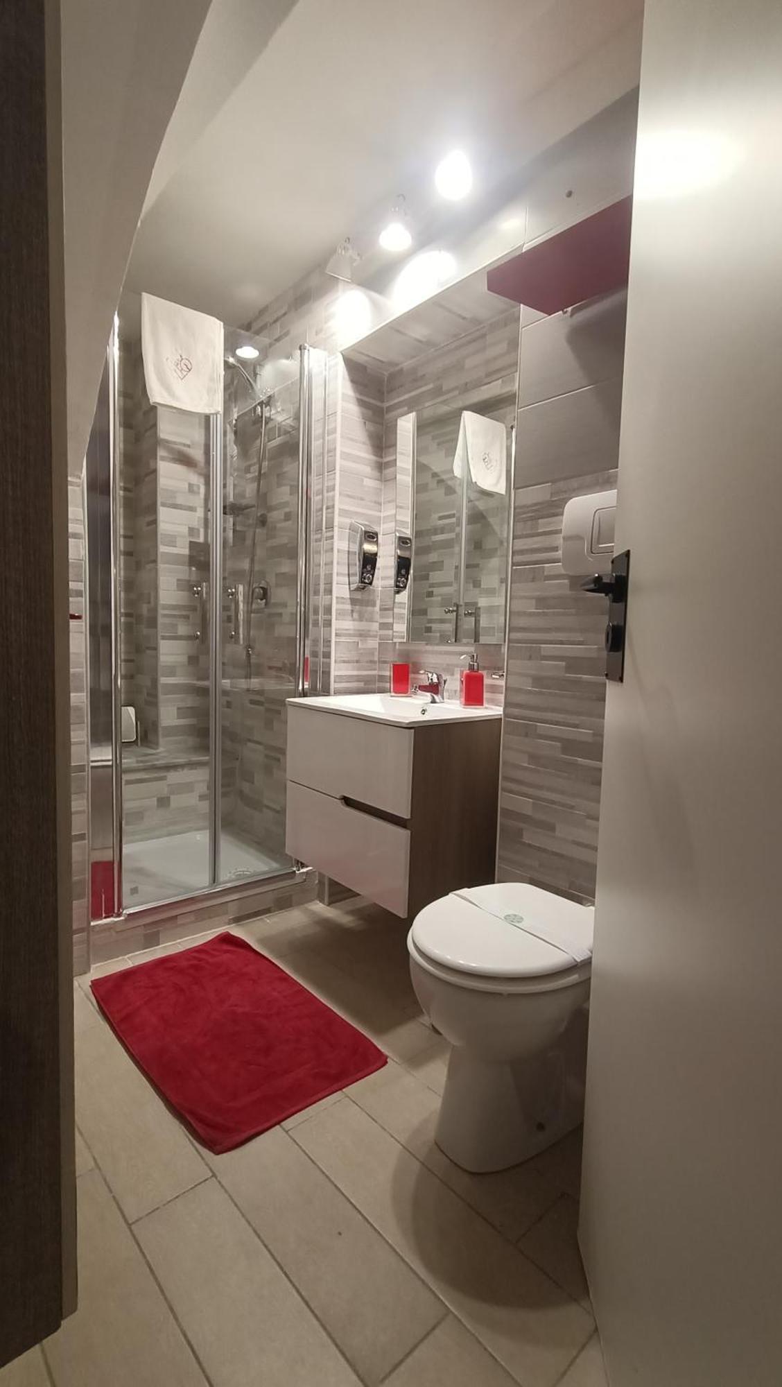 La Casa Di Leo Apartment เนเปิลส์ ภายนอก รูปภาพ