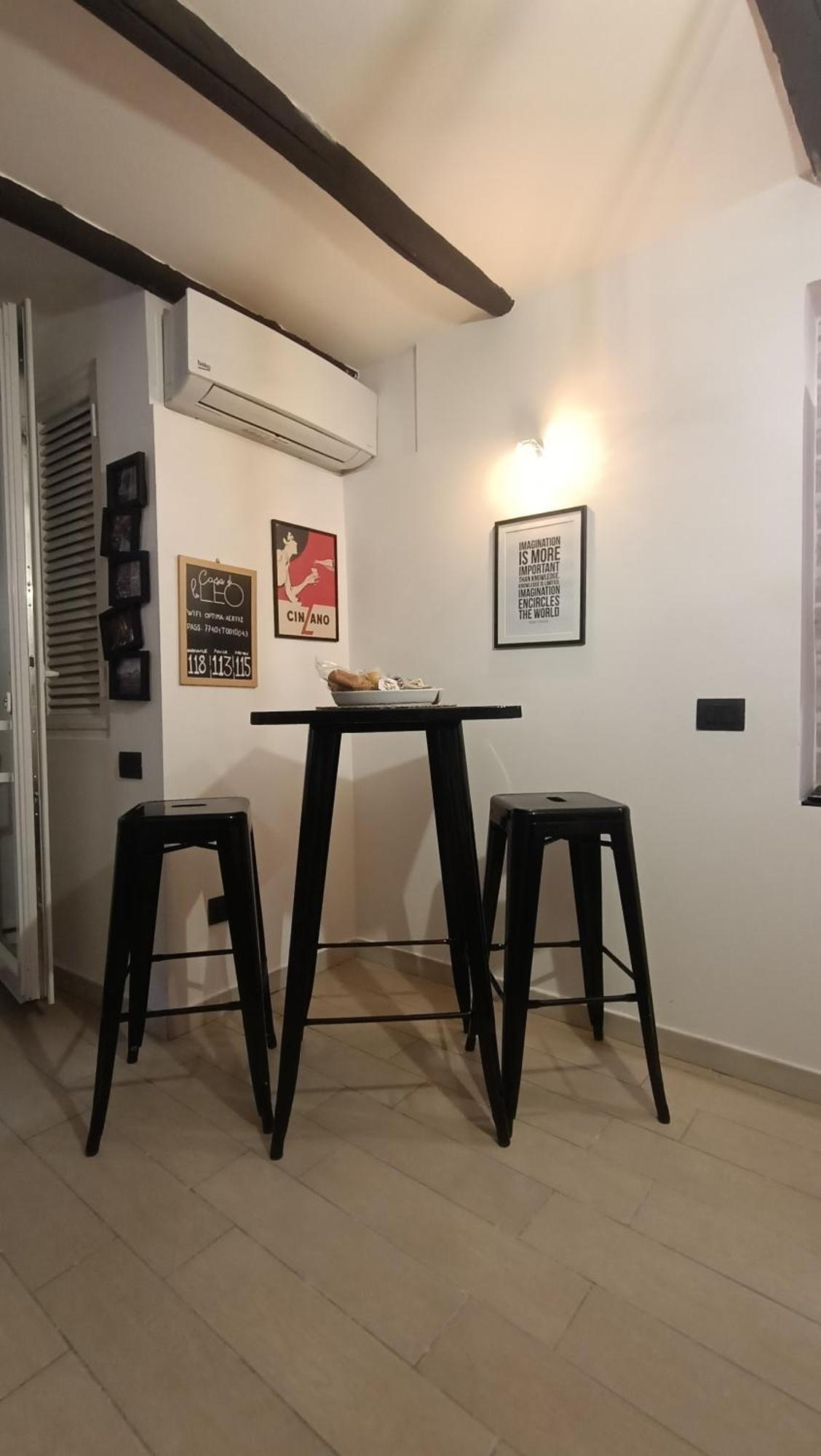 La Casa Di Leo Apartment เนเปิลส์ ภายนอก รูปภาพ
